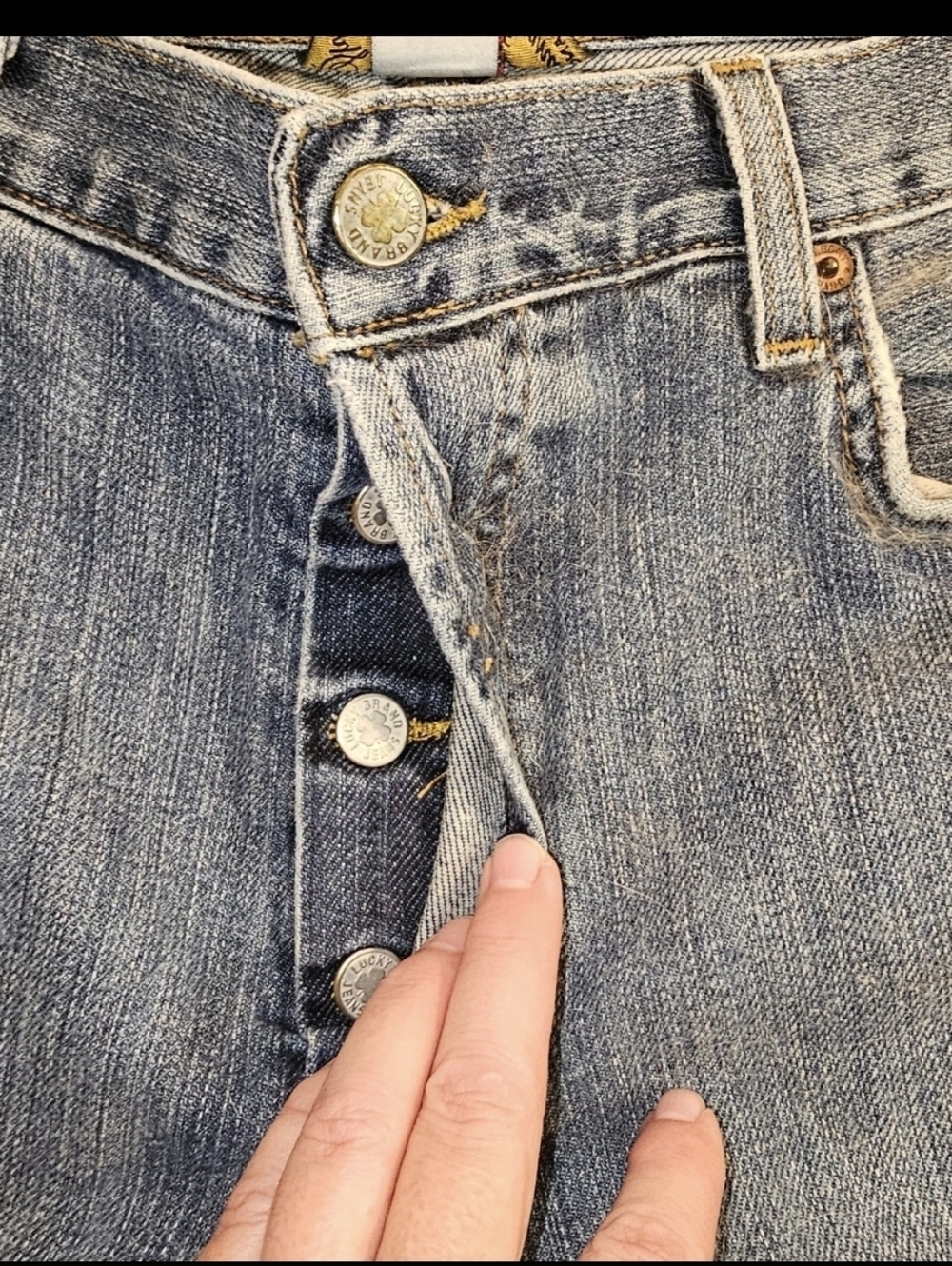 Lucky Brand Sz. 36x28 Button Fly Bootcut Mens Jeans - Picture 5 of 10